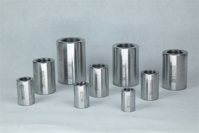 得荣直螺纹套筒长度