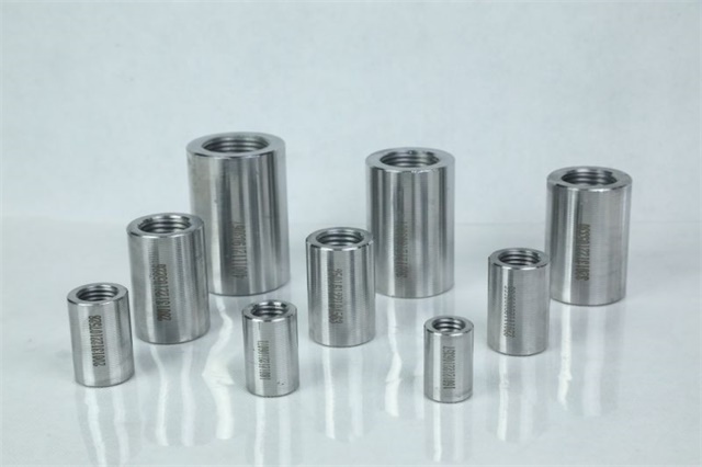 得荣直螺纹钢筋套筒批发